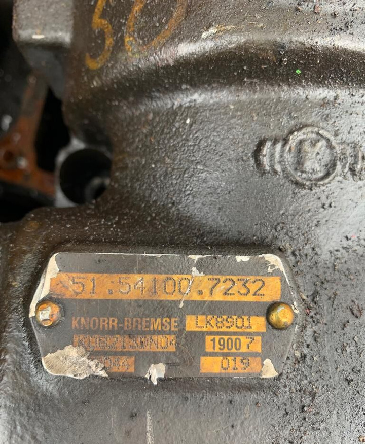Knorr-Bremse MAN 51.54100.7273 MAN TGA TGX TGS truck - Compresseur pour Camion: photos 3 Knorr-Bremse MAN 51.54100.7273 MAN TGA TGX TGS truck - Compresseur pour Camion: photos 3