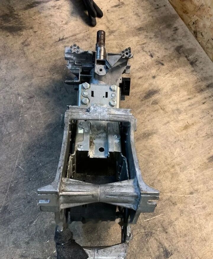 Kolumna Kierownicza MAN 7360974151 BOSCH 7360974151 - Colonne de direction pour Camion: photos 2 Kolumna Kierownicza MAN 7360974151 BOSCH 7360974151 - Colonne de direction pour Camion: photos 2