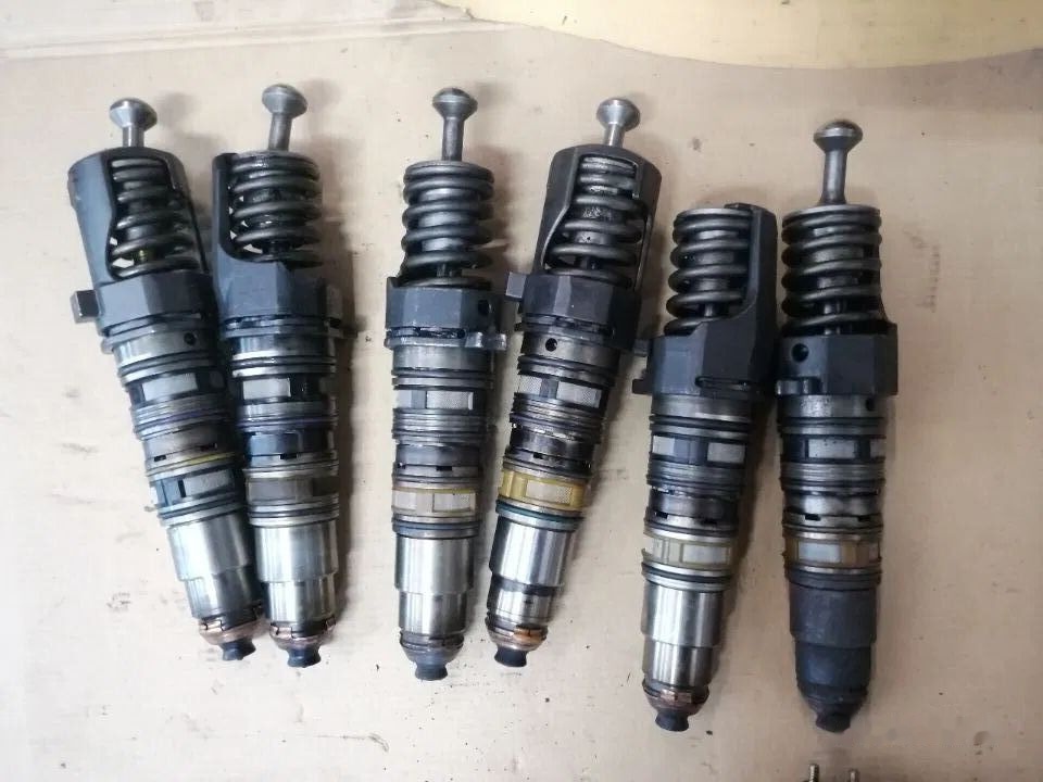 Pompowtrsykiwacz SCANIA 1846350 / 3787881 830 - Injecteur pour Camion: photos 1 Pompowtrsykiwacz SCANIA 1846350 / 3787881 830 - Injecteur pour Camion: photos 1