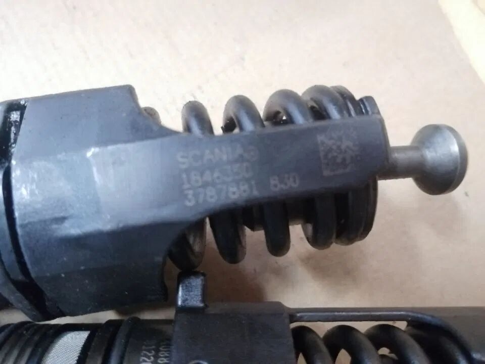 Pompowtrsykiwacz SCANIA 1846350 / 3787881 830 - Injecteur pour Camion: photos 2 Pompowtrsykiwacz SCANIA 1846350 / 3787881 830 - Injecteur pour Camion: photos 2