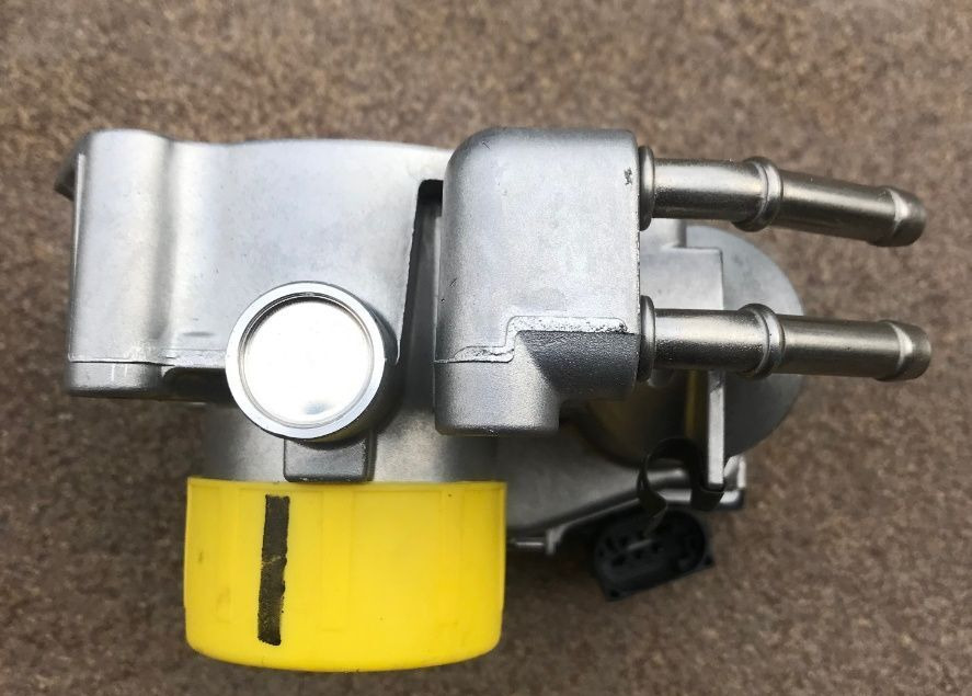 Przepustnica NOWA orygi 22030-0Q020/ for Toyota Citroen Peugeot 1.0 VVTI automobile - Système de refroidissement pour Voiture: photos 4 Przepustnica NOWA orygi 22030-0Q020/ for Toyota Citroen Peugeot 1.0 VVTI automobile - Système de refroidissement pour Voiture: photos 4