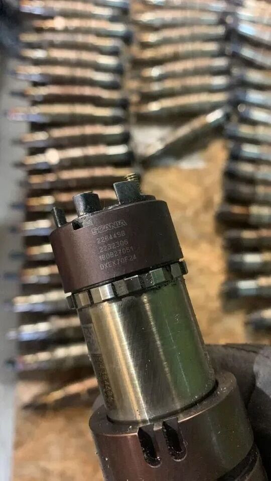 Scania XPI Euro 6 2264458 - Injecteur pour Camion: photos 2 Scania XPI Euro 6 2264458 - Injecteur pour Camion: photos 2
