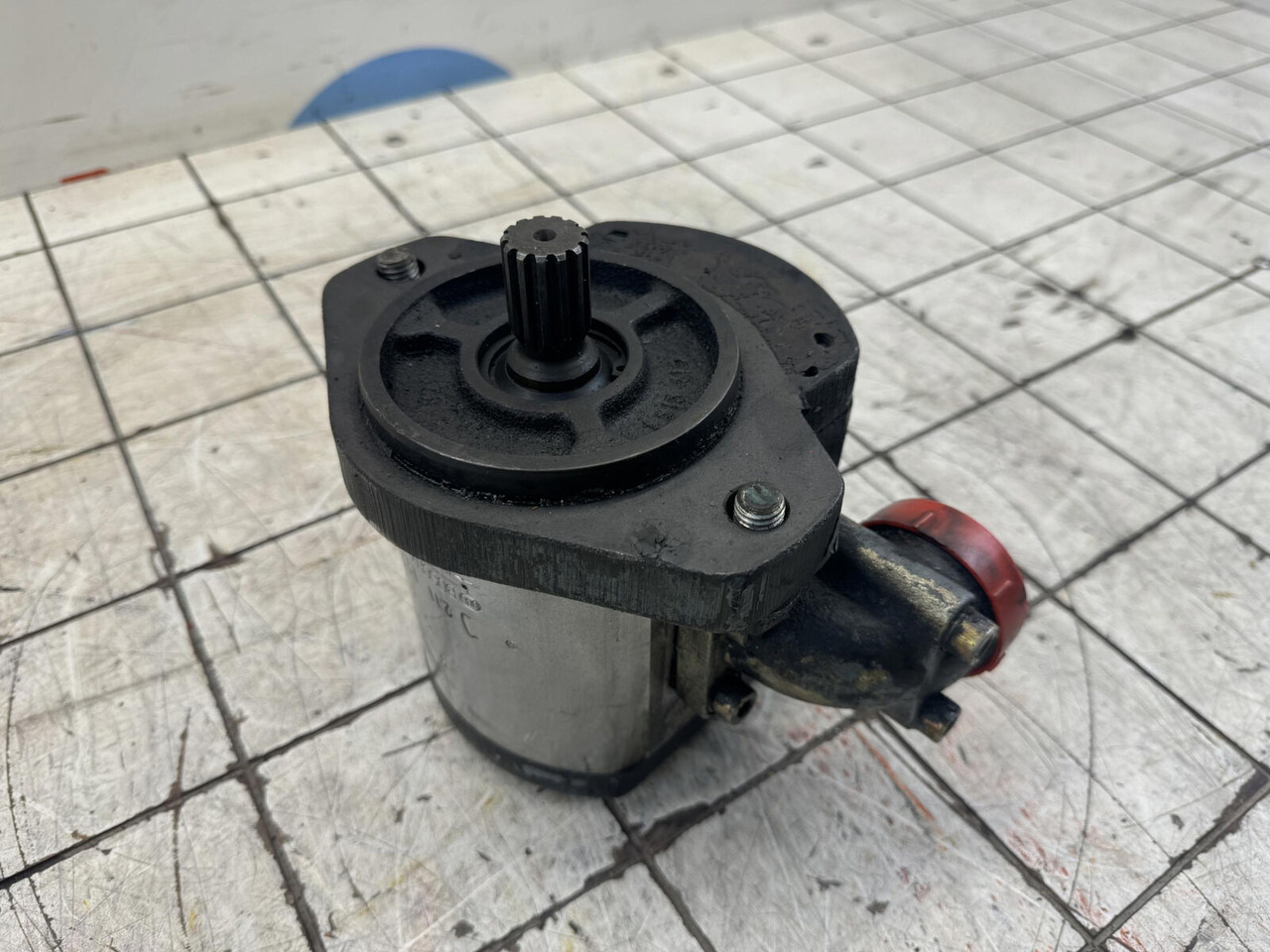 Bosch Bosch gear pump - Pompe hydraulique pour Grue mobile: photos 1 Bosch Bosch gear pump - Pompe hydraulique pour Grue mobile: photos 1