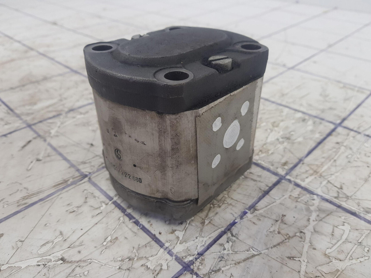 Bosch Bosch gear pump - Pompe hydraulique pour Grue: photos 2 Bosch Bosch gear pump - Pompe hydraulique pour Grue: photos 2