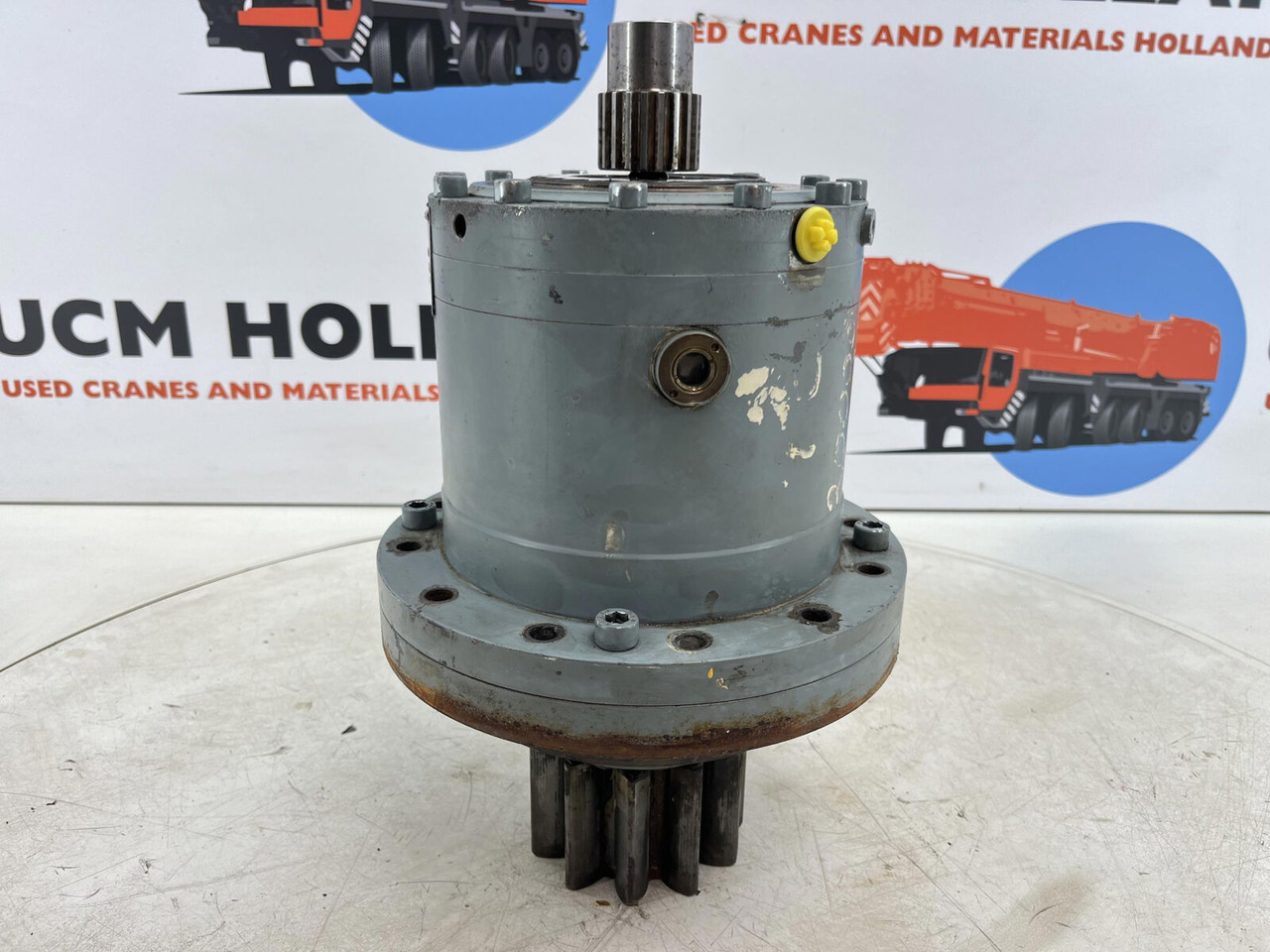 Compact truck CT.2 Slewing gear - Moteur de translation pour Grue: photos 2 Compact truck CT.2 Slewing gear - Moteur de translation pour Grue: photos 2