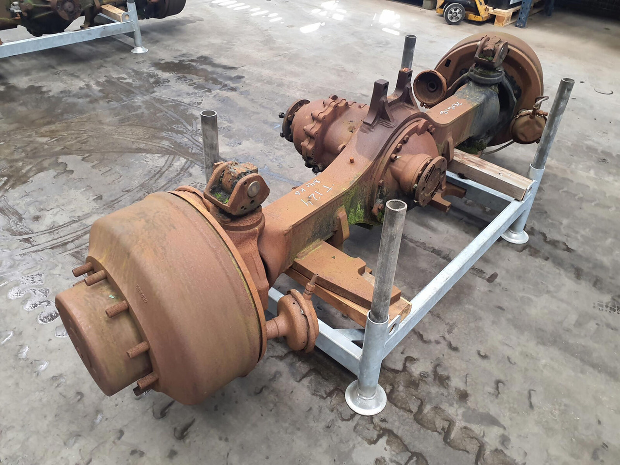 FAUN ATF 60-4 axle 2 - Essieu et pièces pour Grue mobile: photos 3 FAUN ATF 60-4 axle 2 - Essieu et pièces pour Grue mobile: photos 3