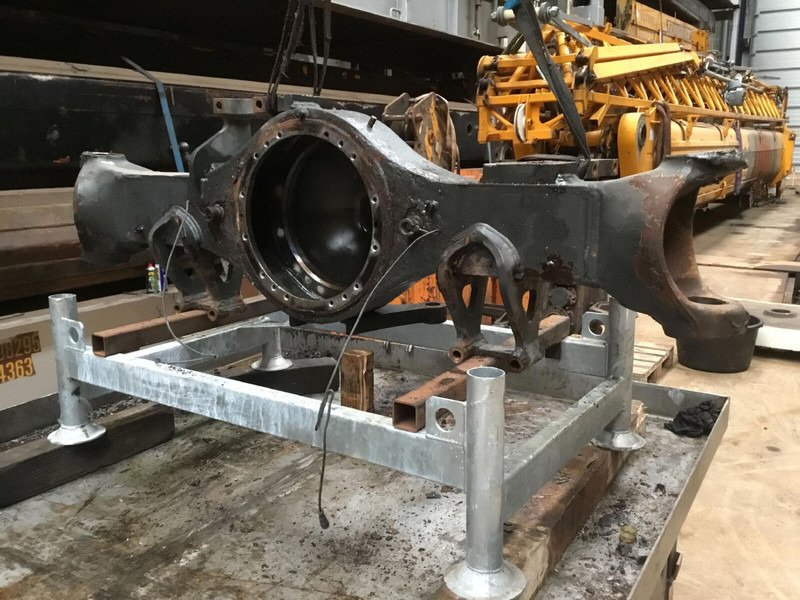 Essieu et pièces pour Grue Faun ATF 50G-3 axle 3 housing: photos 1