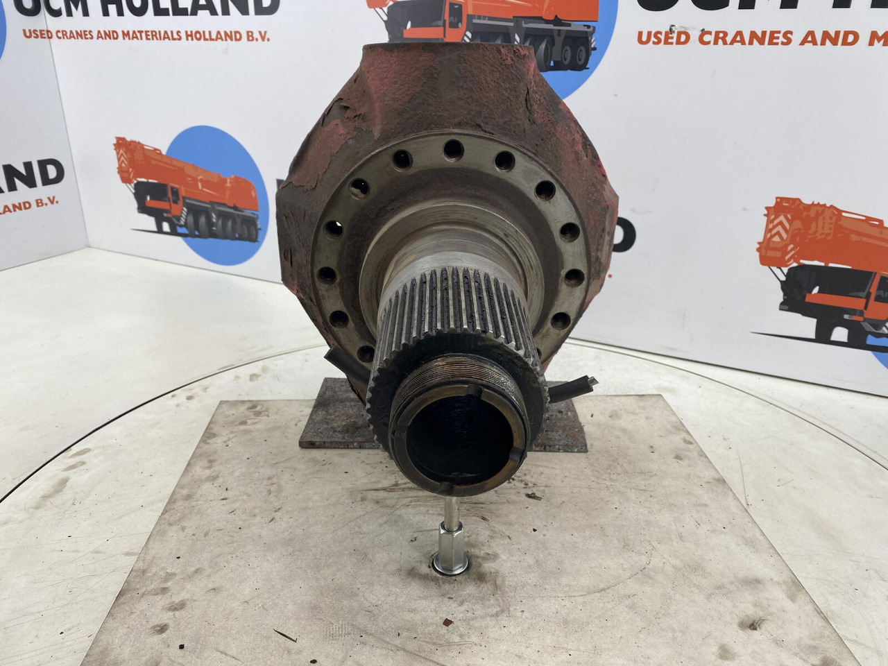 Gottwald AMK Steering knuckle 16 holes - Fusée d'essieu pour Grue mobile: photos 2 Gottwald AMK Steering knuckle 16 holes - Fusée d'essieu pour Grue mobile: photos 2