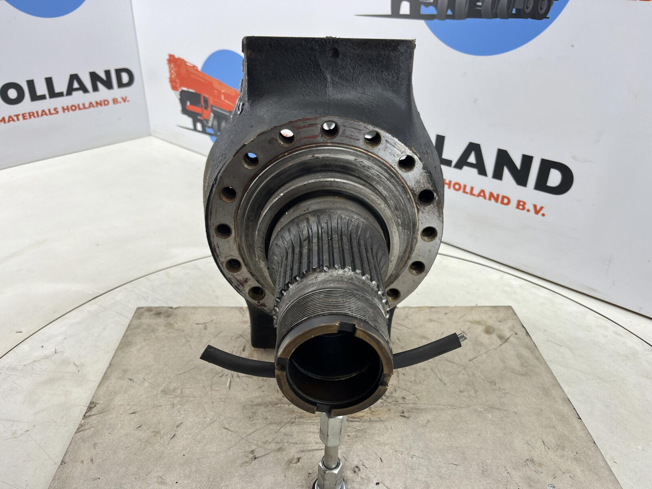 Grove AT 750 BE Steering knuckle 16 holes - Fusée d'essieu pour Grue mobile: photos 2 Grove AT 750 BE Steering knuckle 16 holes - Fusée d'essieu pour Grue mobile: photos 2