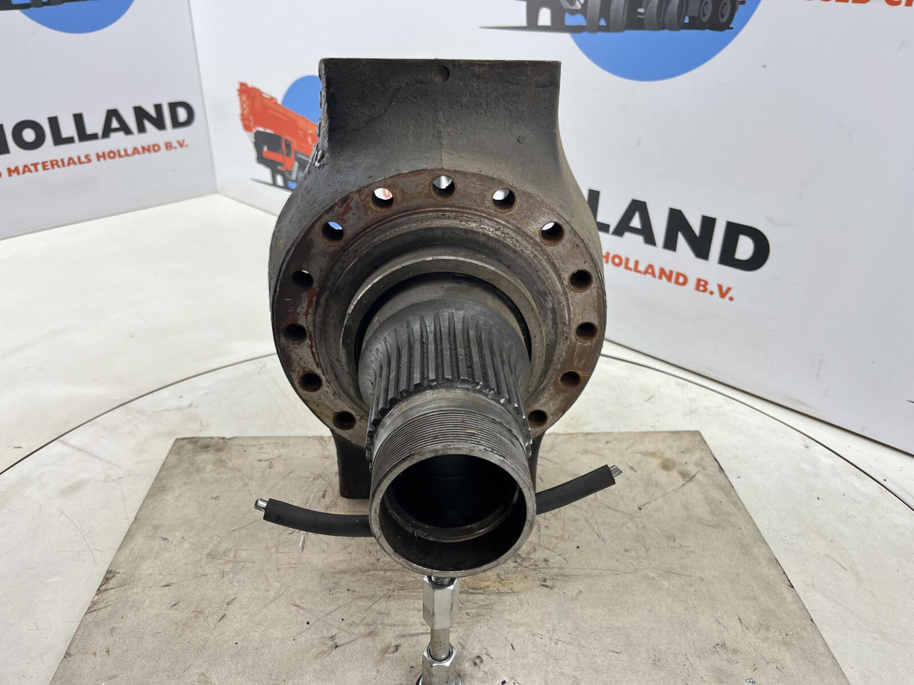 Grove AT 750 BE Steering knuckle 16 holes - Fusée d'essieu pour Grue mobile: photos 2 Grove AT 750 BE Steering knuckle 16 holes - Fusée d'essieu pour Grue mobile: photos 2