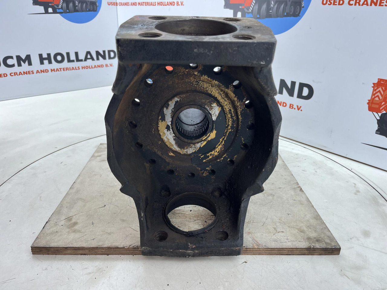 Grove AT 750 BE Steering knuckle 16 holes - Fusée d'essieu pour Grue mobile: photos 5 Grove AT 750 BE Steering knuckle 16 holes - Fusée d'essieu pour Grue mobile: photos 5