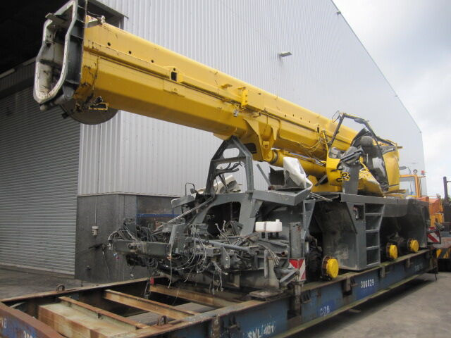 Grove GMK 3055 for parts - Grue mobile: photos 1 Grove GMK 3055 for parts - Grue mobile: photos 1