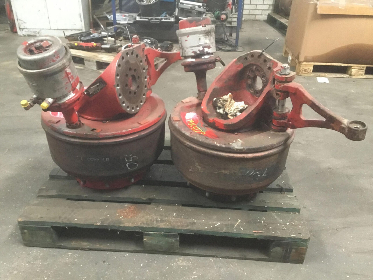 Grove GMK 5130-1 Megatrak axle house - Fusée d'essieu pour Grue mobile: photos 3 Grove GMK 5130-1 Megatrak axle house - Fusée d'essieu pour Grue mobile: photos 3