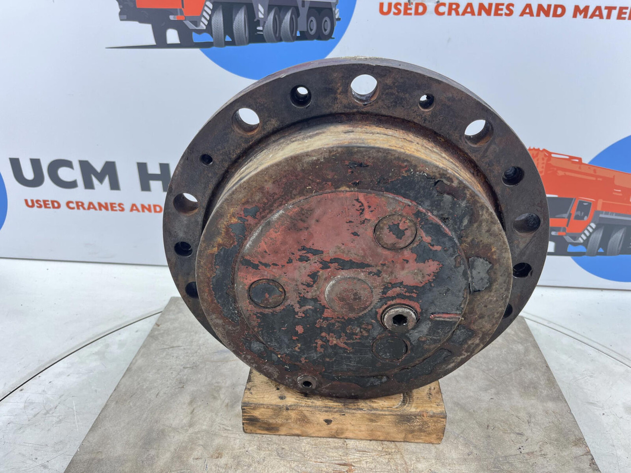 Kessler Planetary gear 17-24-67-32-3pl-H83-42 - Moteur de translation pour Grue mobile: photos 1 Kessler Planetary gear 17-24-67-32-3pl-H83-42 - Moteur de translation pour Grue mobile: photos 1
