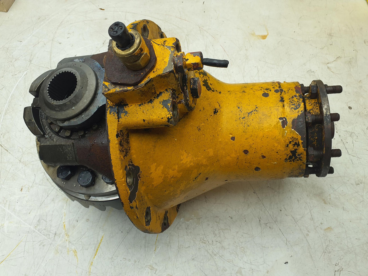 Krupp KMK 2025 end differential axle 1 11x29 - Différentiel pour Grue: photos 1 Krupp KMK 2025 end differential axle 1 11x29 - Différentiel pour Grue: photos 1