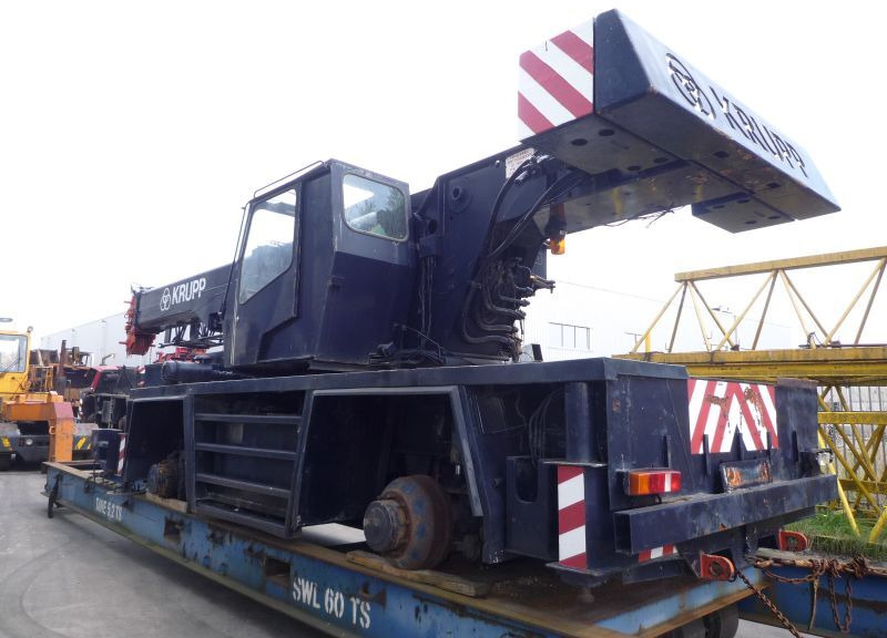 Krupp KMK 2035 for parts - Grue tout-terrain: photos 2 Krupp KMK 2035 for parts - Grue tout-terrain: photos 2