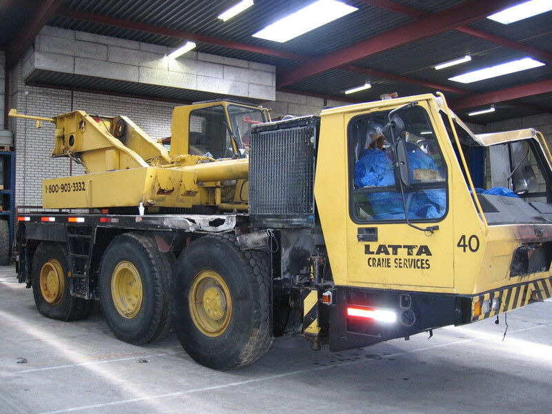 Krupp KMK 3045 for parts - Grue mobile: photos 2 Krupp KMK 3045 for parts - Grue mobile: photos 2