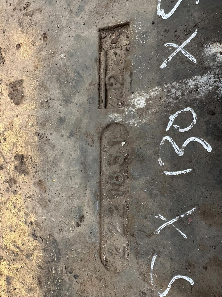 Contrepoids pour Grue mobile Krupp KMK 4080 - 5110 - 5120 Counterweight 5,8 ton: photos 6 Contrepoids pour Grue mobile Krupp KMK 4080 - 5110 - 5120 Counterweight 5,8 ton: photos 6