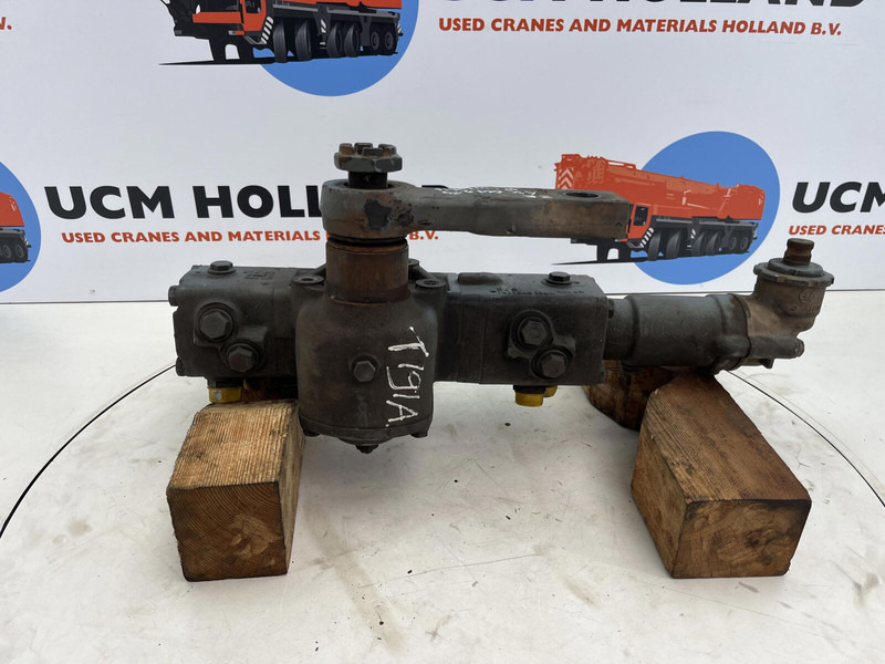 Liebherr LTM 1050-1 steering box - Colonne de direction pour Grue: photos 3 Liebherr LTM 1050-1 steering box - Colonne de direction pour Grue: photos 3