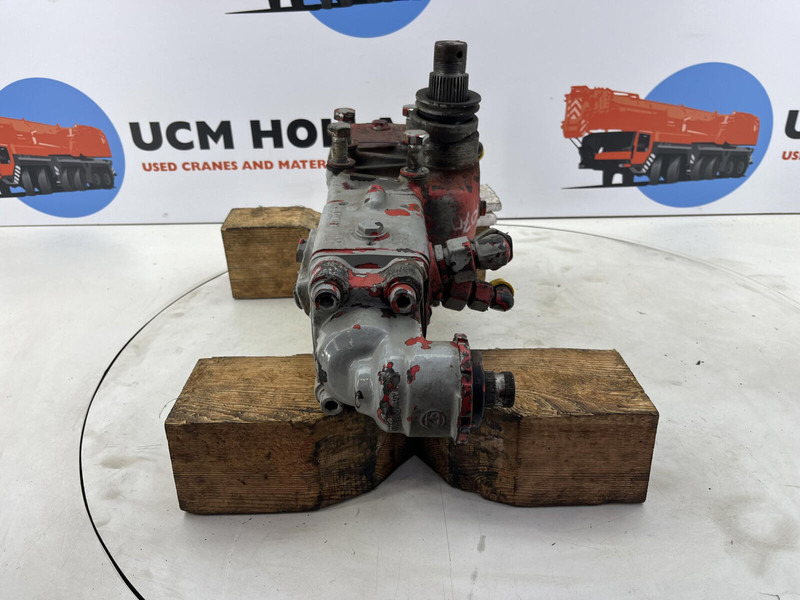 Liebherr LTM 1070 Steering box - Colonne de direction pour Grue: photos 4 Liebherr LTM 1070 Steering box - Colonne de direction pour Grue: photos 4