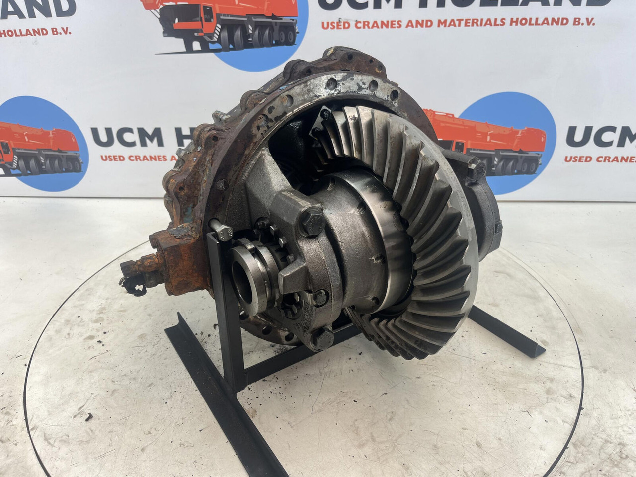 Liebherr LTM 1070 mid differential 13x35 axle 2 - Différentiel pour Grue mobile: photos 1 Liebherr LTM 1070 mid differential 13x35 axle 2 - Différentiel pour Grue mobile: photos 1