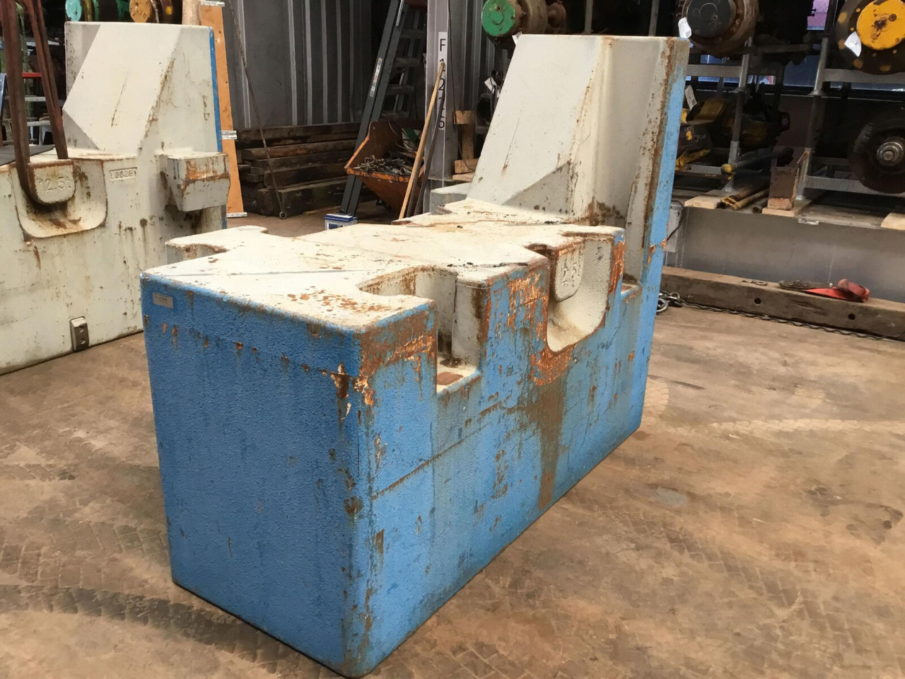 Liebherr LTM 1250-6.1 counterweight 12,5 ton - Contrepoids pour Grue mobile: photos 2 Liebherr LTM 1250-6.1 counterweight 12,5 ton - Contrepoids pour Grue mobile: photos 2