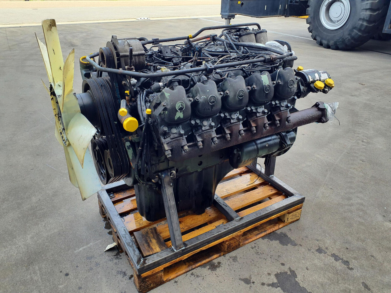 Mercedes-Benz LTM 1060 engine Mercedes-Benz OM 423 - Moteur pour Grue mobile: photos 1 Mercedes-Benz LTM 1060 engine Mercedes-Benz OM 423 - Moteur pour Grue mobile: photos 1
