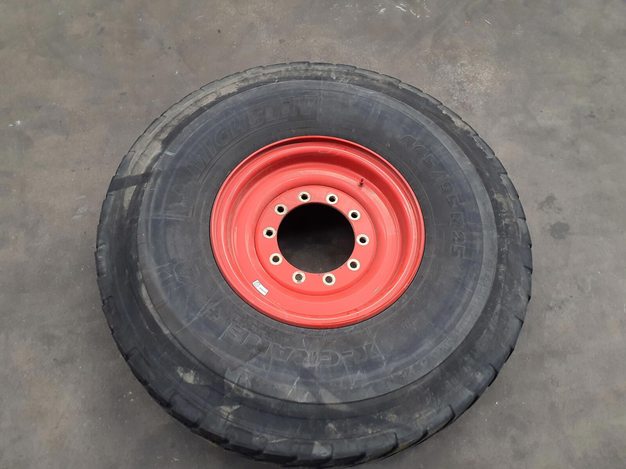 Michelin Wheel 445/95R25 10 12 1p - Roue complète pour Grue: photos 2 Michelin Wheel 445/95R25 10 12 1p - Roue complète pour Grue: photos 2
