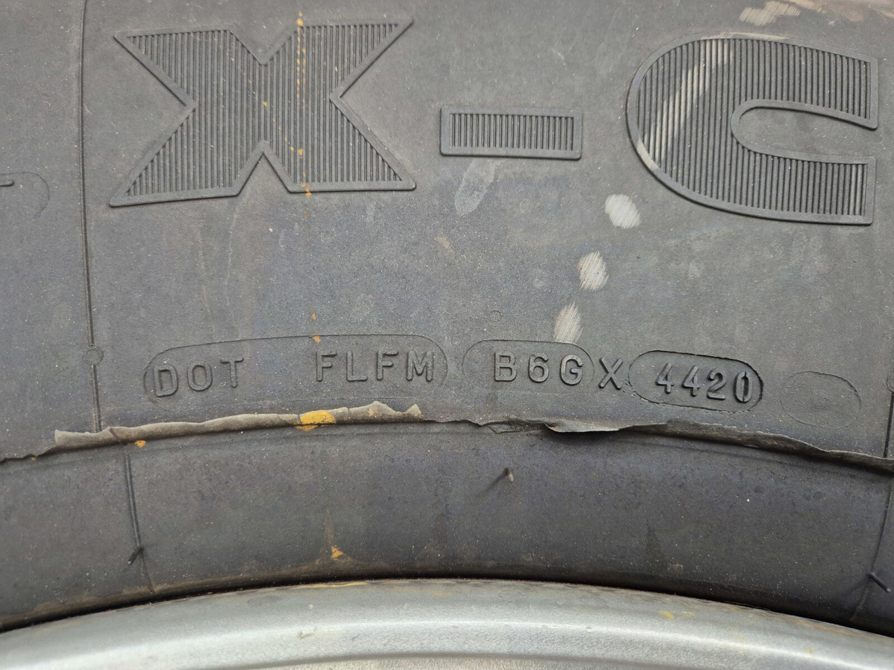 Michelin Wheel 445/95R25 10 12 1p - Roue complète pour Grue: photos 4 Michelin Wheel 445/95R25 10 12 1p - Roue complète pour Grue: photos 4