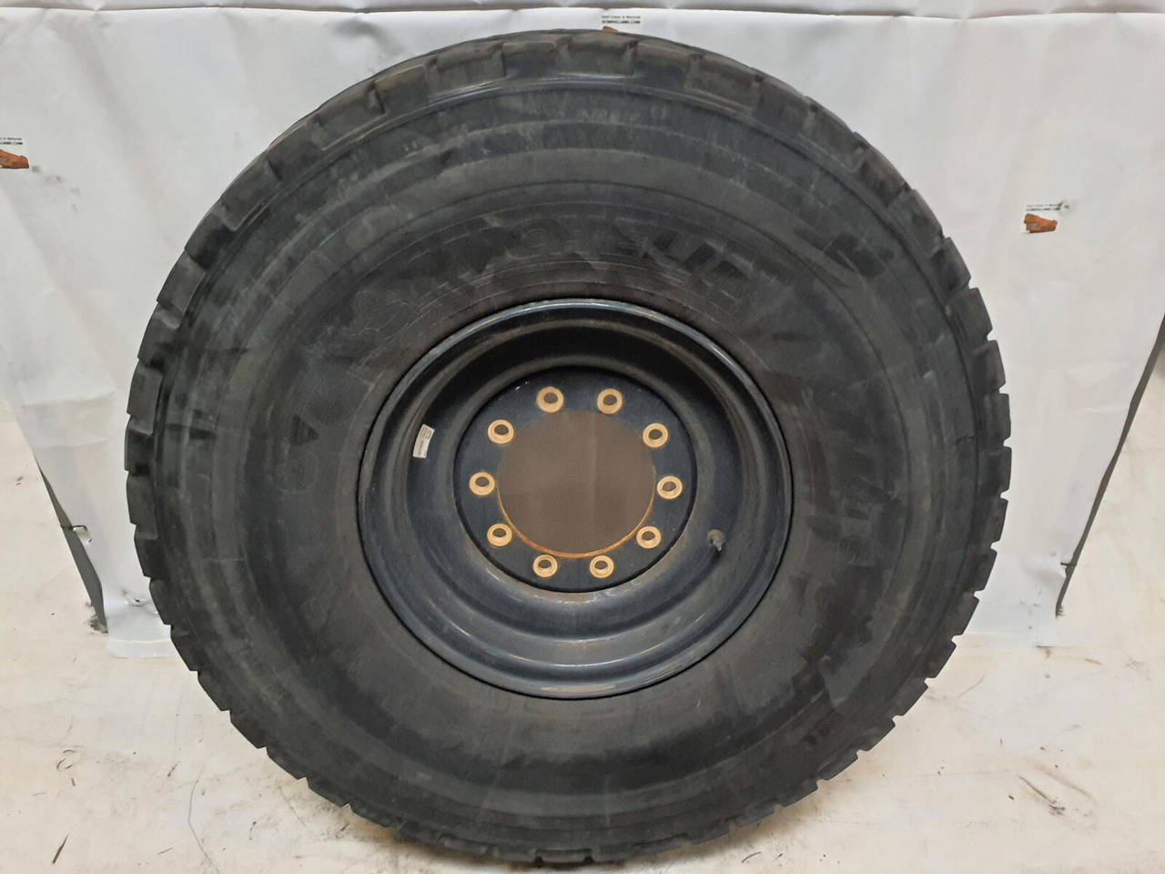 Michelin Wheel 445/95R25 10 12 1p - Roue complète pour Grue: photos 2 Michelin Wheel 445/95R25 10 12 1p - Roue complète pour Grue: photos 2
