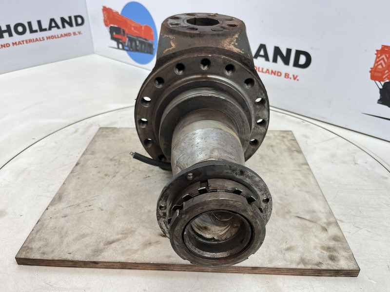 PPM PPM 480 ATT Steering knuckle 16 holes axle 3 - Fusée d'essieu pour Grue: photos 2 PPM PPM 480 ATT Steering knuckle 16 holes axle 3 - Fusée d'essieu pour Grue: photos 2