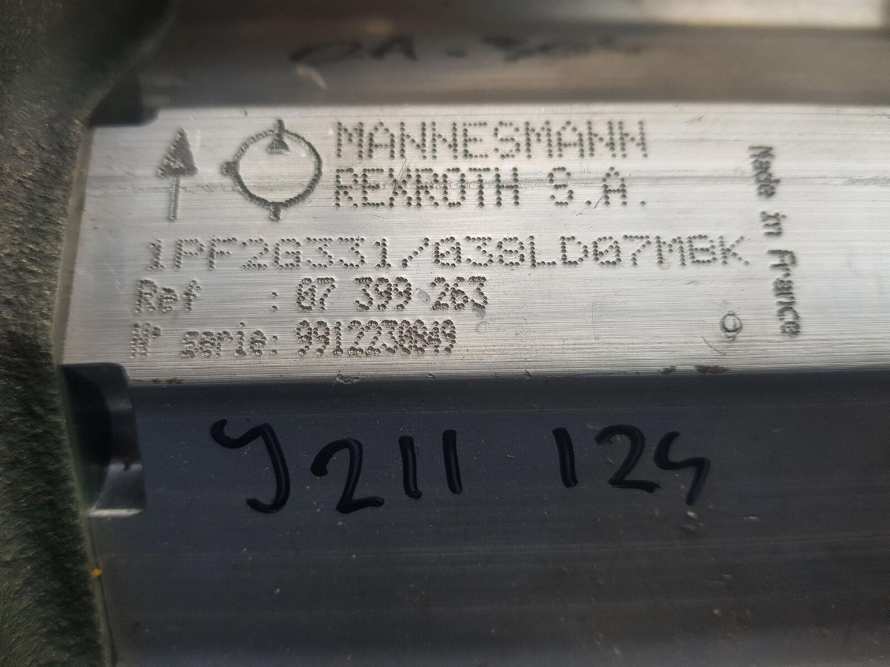 Rexroth Mannesmann Rexroth gear pump - Pompe hydraulique pour Grue: photos 5 Rexroth Mannesmann Rexroth gear pump - Pompe hydraulique pour Grue: photos 5