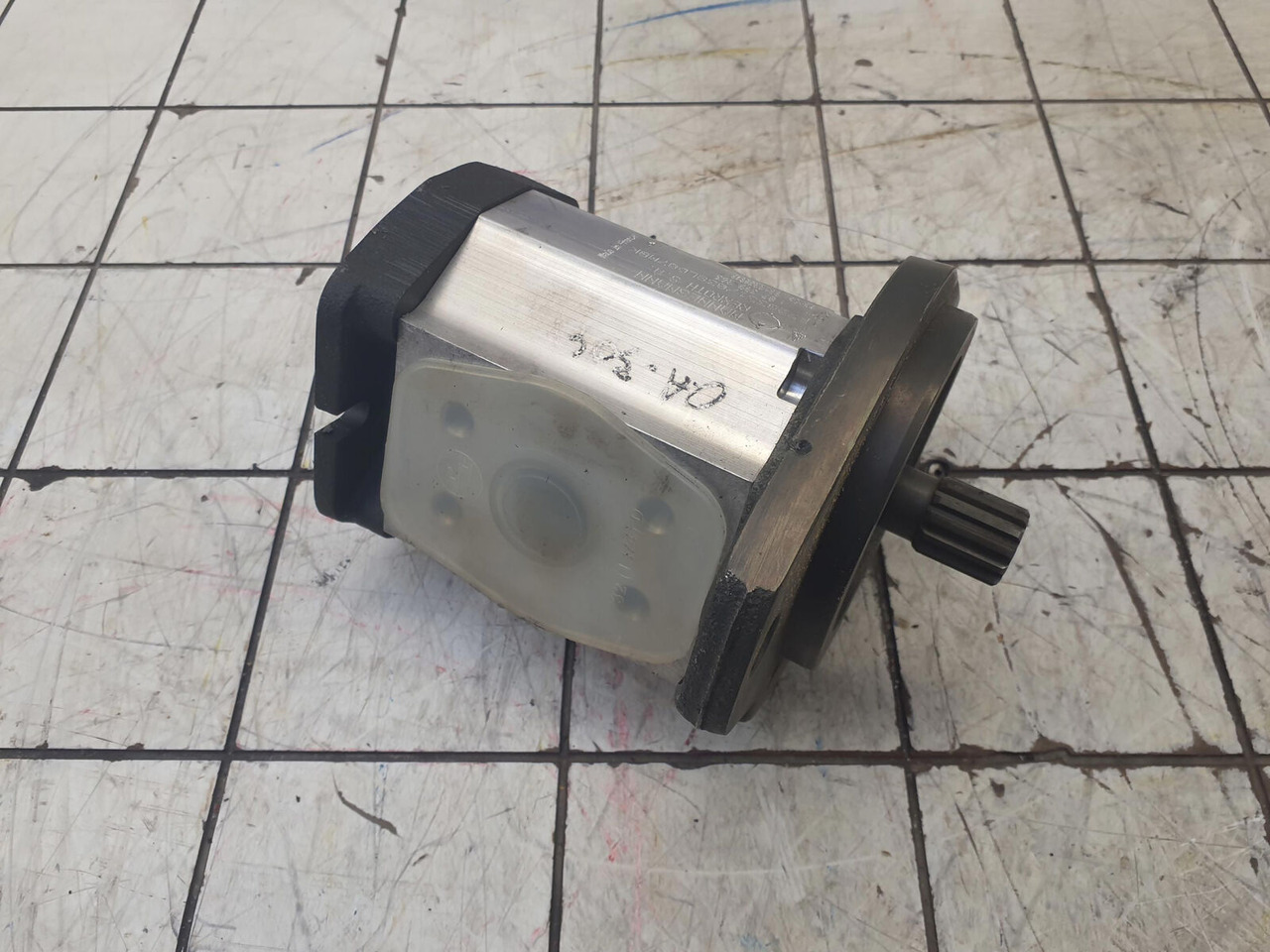 Rexroth Mannesmann Rexroth gear pump - Pompe hydraulique pour Grue: photos 4 Rexroth Mannesmann Rexroth gear pump - Pompe hydraulique pour Grue: photos 4