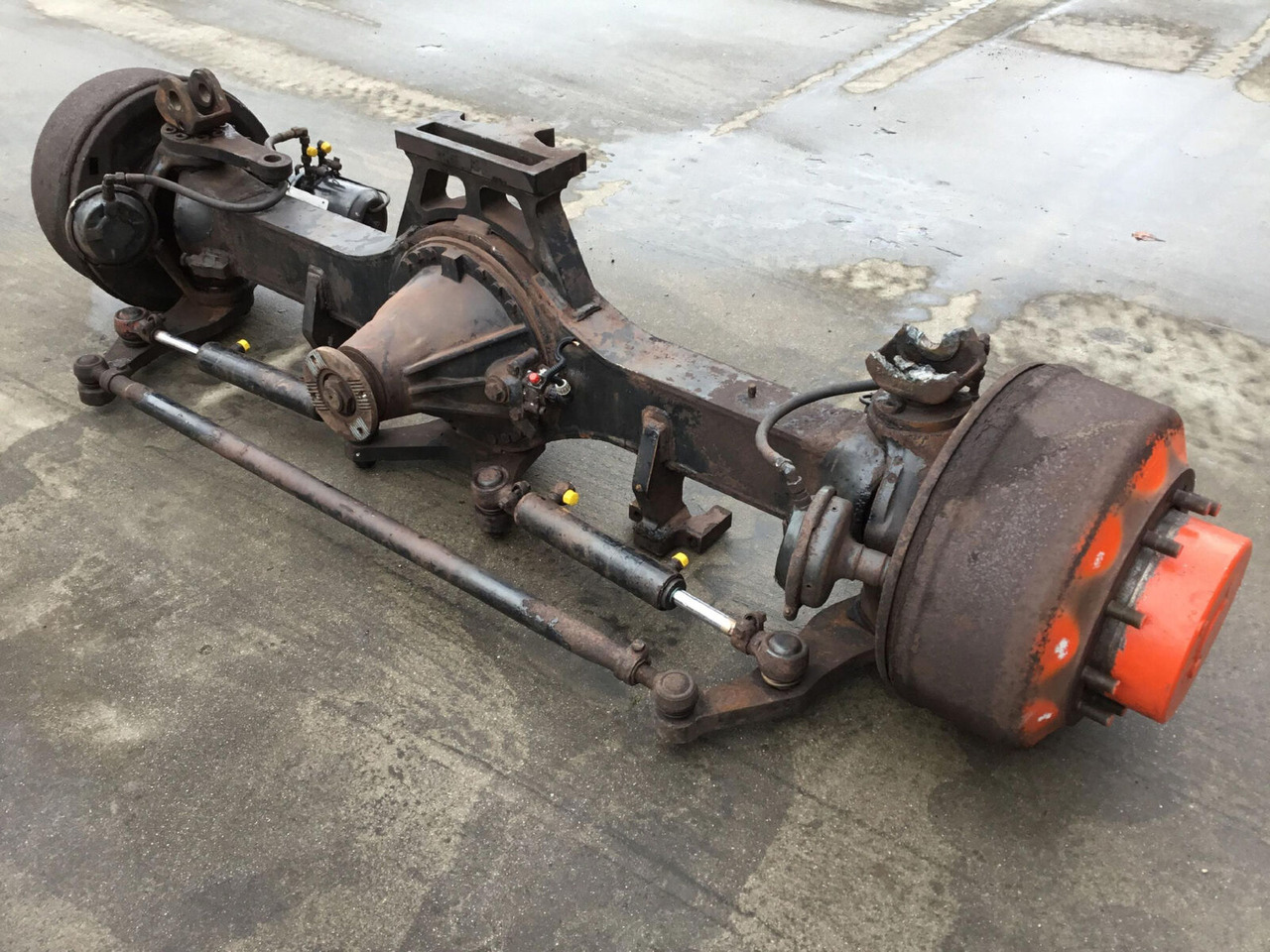 Terex AC 100 axle 2 - Essieu et pièces pour Grue mobile: photos 3 Terex AC 100 axle 2 - Essieu et pièces pour Grue mobile: photos 3