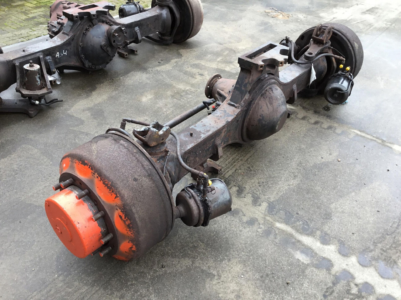 Terex AC 100 axle 2 - Essieu et pièces pour Grue mobile: photos 2 Terex AC 100 axle 2 - Essieu et pièces pour Grue mobile: photos 2