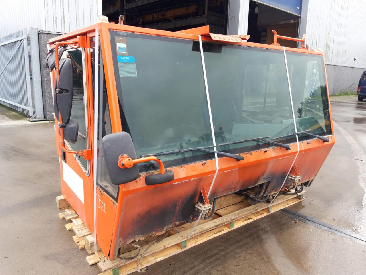 Terex AC 205 lower cab - Cabine pour Grue mobile: photos 2 Terex AC 205 lower cab - Cabine pour Grue mobile: photos 2