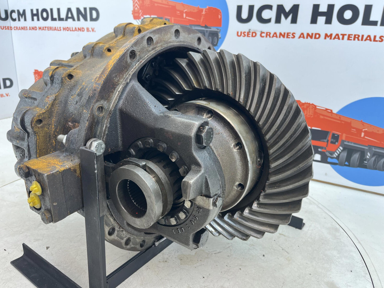 Terex AC 265 drive through diff 14x34 axle 2 - Différentiel pour Grue mobile: photos 1 Terex AC 265 drive through diff 14x34 axle 2 - Différentiel pour Grue mobile: photos 1