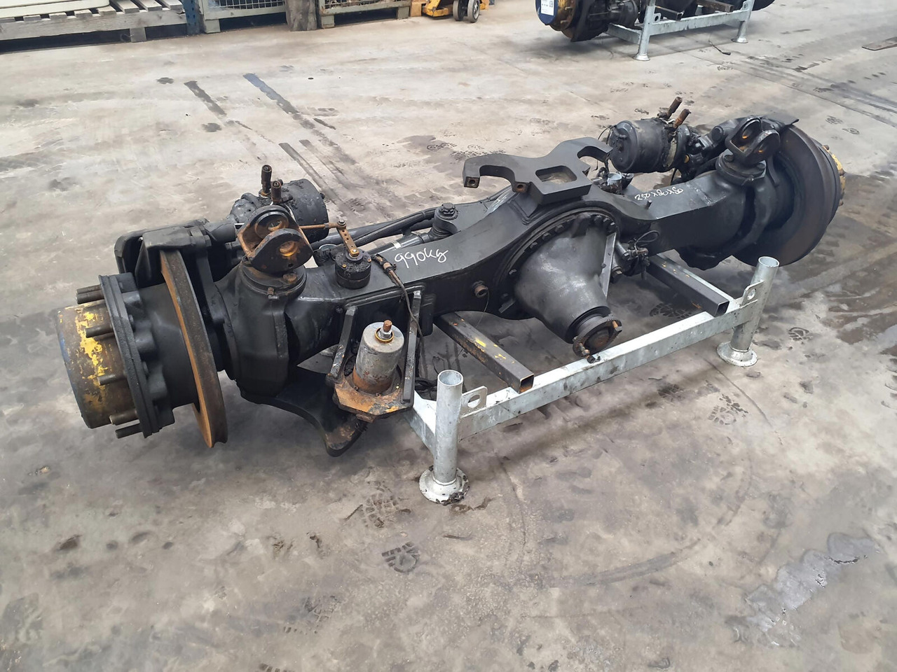 Terex AC 50-1 axle 3 - Essieu et pièces pour Grue mobile: photos 1 Terex AC 50-1 axle 3 - Essieu et pièces pour Grue mobile: photos 1