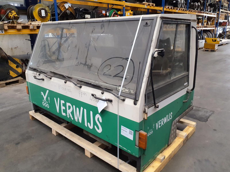 Terex PPM 480 ATT lower cabin - Cabine et intérieur pour Grue: photos 1 Terex PPM 480 ATT lower cabin - Cabine et intérieur pour Grue: photos 1