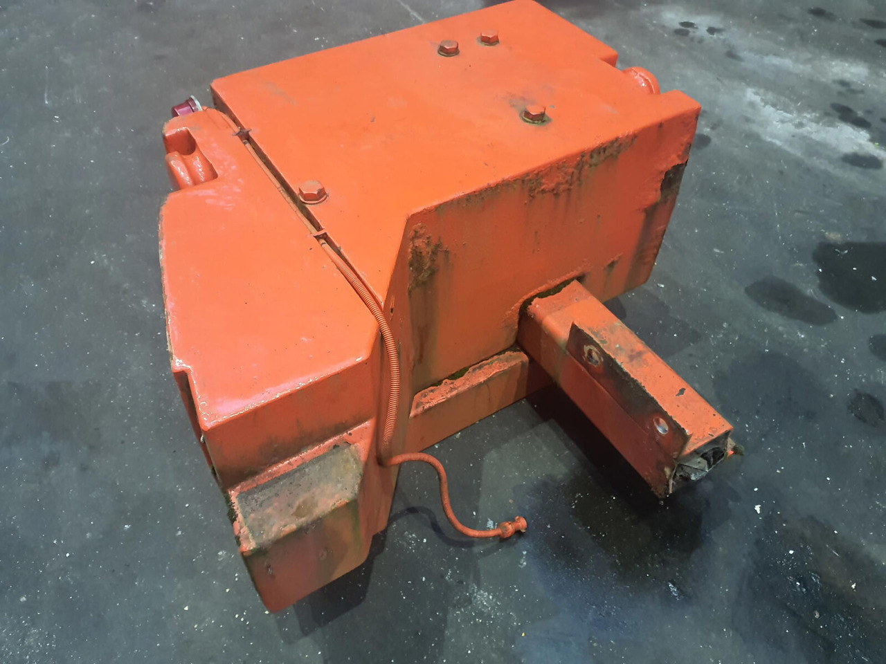 Terex counterweight left 1,2 + 0,3t - Contrepoids pour Grue mobile: photos 4 Terex counterweight left 1,2 + 0,3t - Contrepoids pour Grue mobile: photos 4
