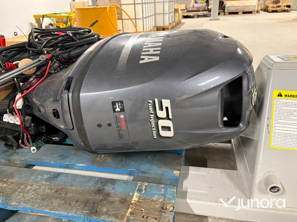 Båtmotor - Yamaha F50HETL 50HK - Moteur pour Autre matériel: photos 3 Båtmotor - Yamaha F50HETL 50HK - Moteur pour Autre matériel: photos 3