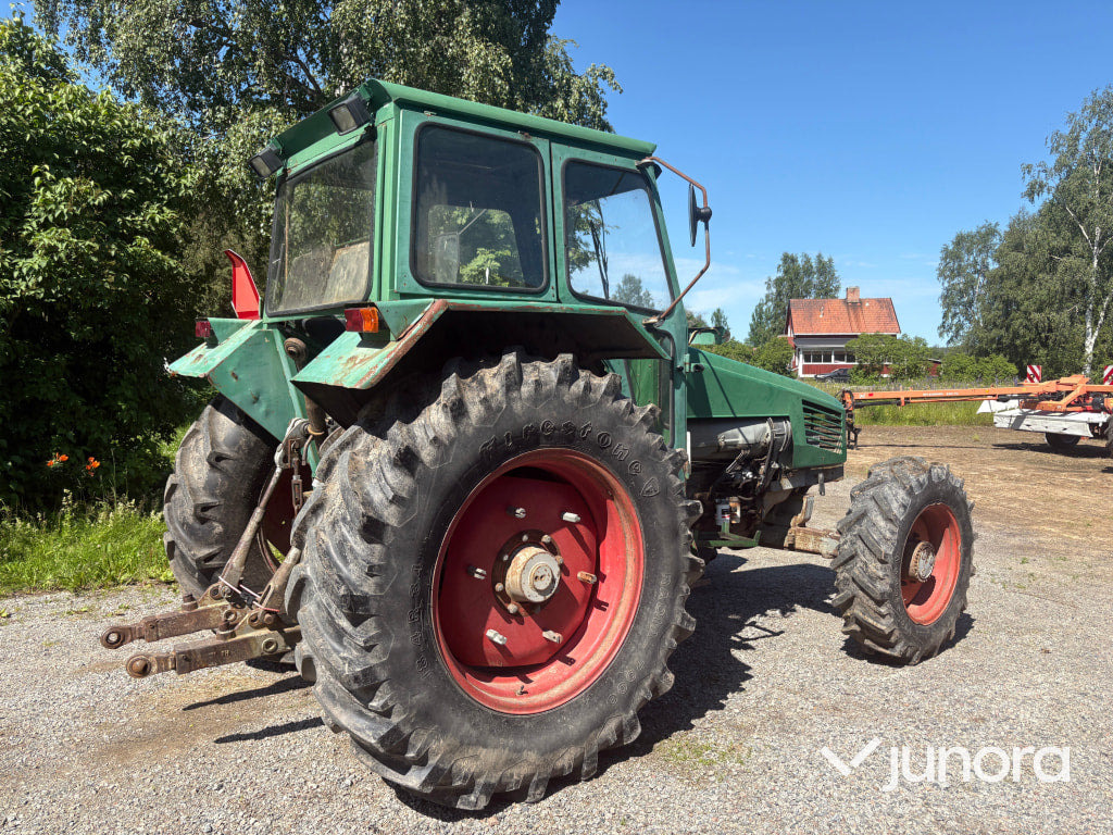 Deutz D 10006 A - Tracteur agricole: photos 4 Deutz D 10006 A - Tracteur agricole: photos 4