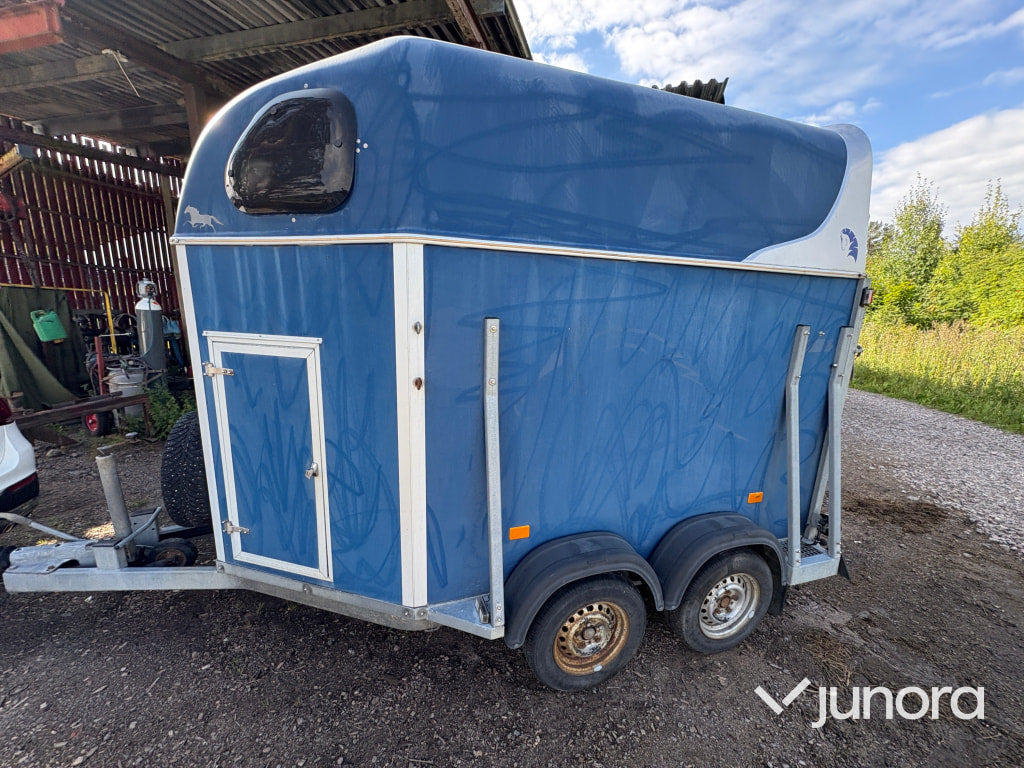 Hästtransport - Van chevaux: photos 4 Hästtransport - Van chevaux: photos 4