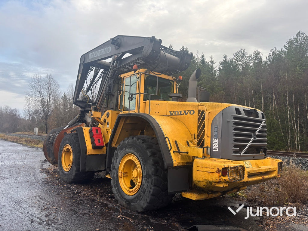 Hjullastare - Volvo L180E med High-Lift - Chargeuse sur pneus: photos 4 Hjullastare - Volvo L180E med High-Lift - Chargeuse sur pneus: photos 4