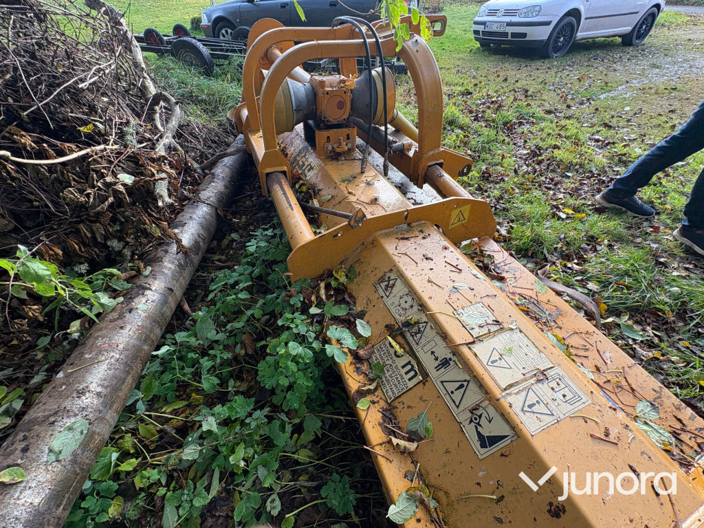 Slagslåtter - Trejon 300 - Broyeur à axe horizontal: photos 3 Slagslåtter - Trejon 300 - Broyeur à axe horizontal: photos 3