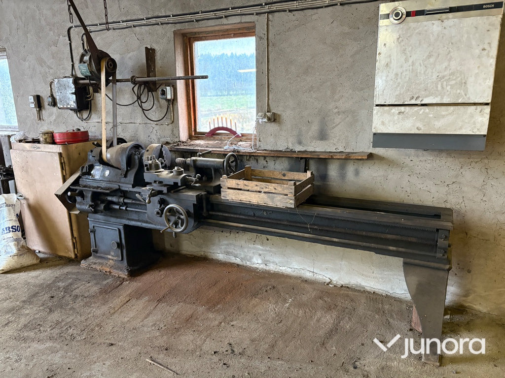 Svarv - Firma maskiner & verktyg Alingsås - Tour à métaux: photos 1 Svarv - Firma maskiner & verktyg Alingsås - Tour à métaux: photos 1