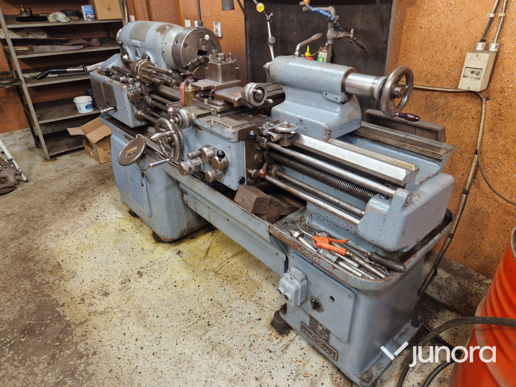 Svarv – TOS SV13R, medföljande tillbehör - Tour à métaux: photos 1 Svarv – TOS SV13R, medföljande tillbehör - Tour à métaux: photos 1