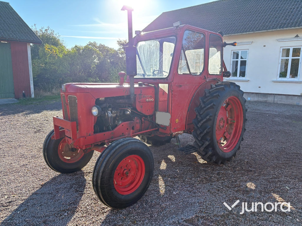 Traktor - Bolinder Munktell BM Volvo 400 Buster - Tracteur agricole: photos 1 Traktor - Bolinder Munktell BM Volvo 400 Buster - Tracteur agricole: photos 1