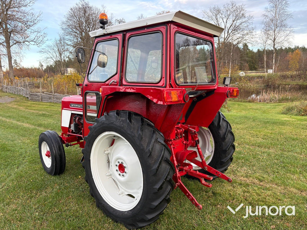 Traktor - International 444 - Tracteur agricole: photos 3 Traktor - International 444 - Tracteur agricole: photos 3