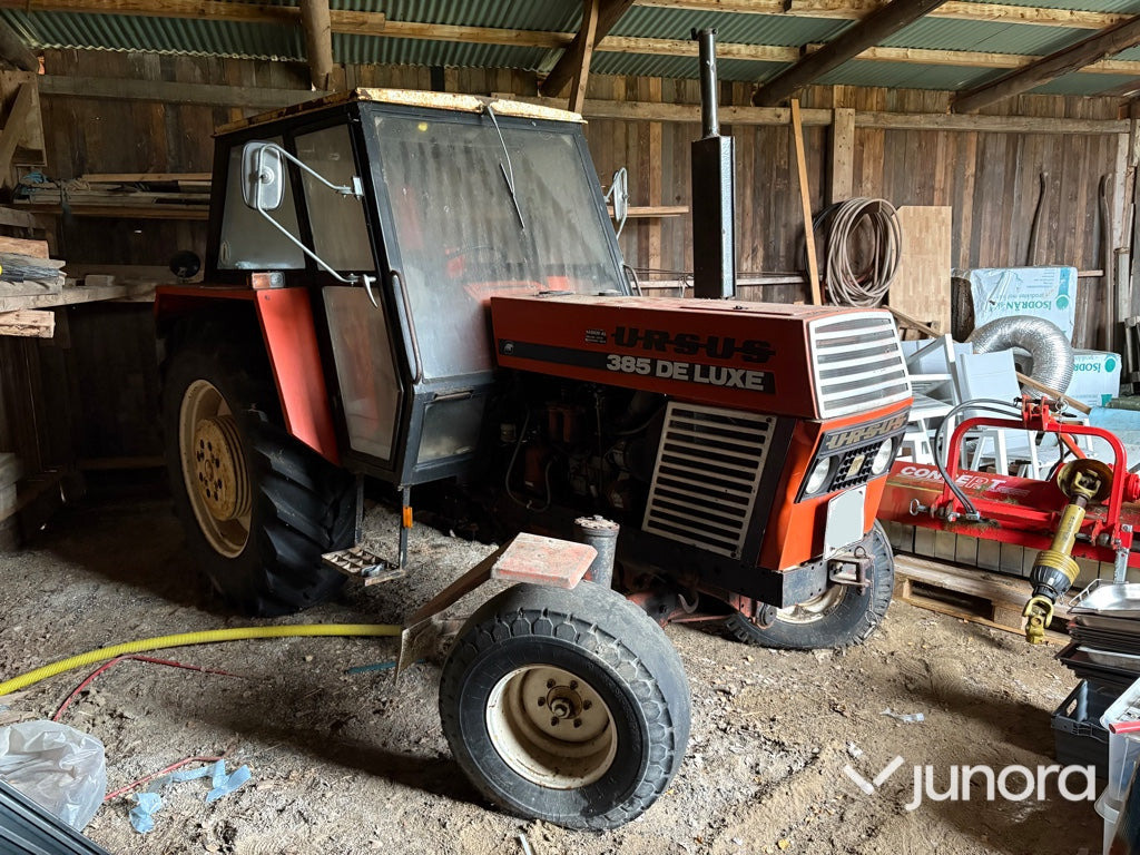 Traktor - Ursus 385 DE LUXE - Tracteur agricole: photos 5 Traktor - Ursus 385 DE LUXE - Tracteur agricole: photos 5